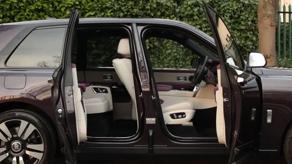 Rolls Royce Cullinan Interior